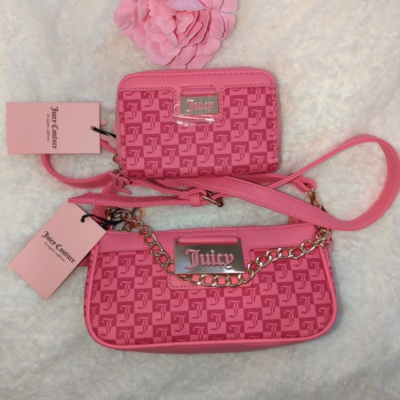 Juicy Couture Handbags - Juicy Couture Pink Crossbody Baguette Bag W/ Wallet Gold Chain Cute Y2K NWT